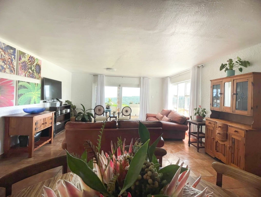 8 Bedroom Property for Sale in Herolds Bay Western Cape